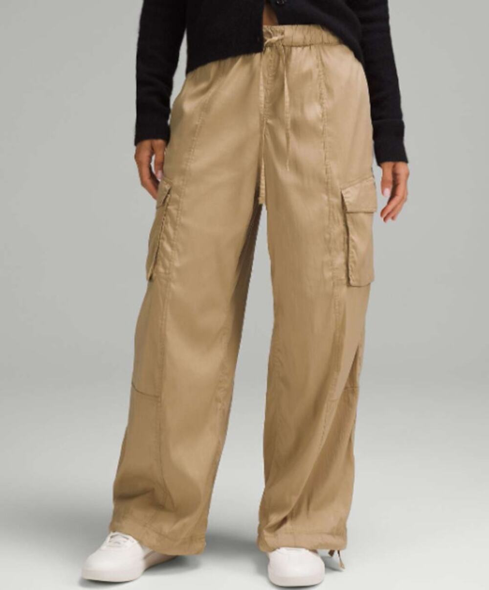 Lululemon Lightweight Adjustable Mid-Rise Baggy Cargo Pants Filbert Tan Wm Large